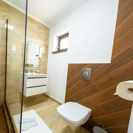 Casa Cu Nuc Hotel 4*